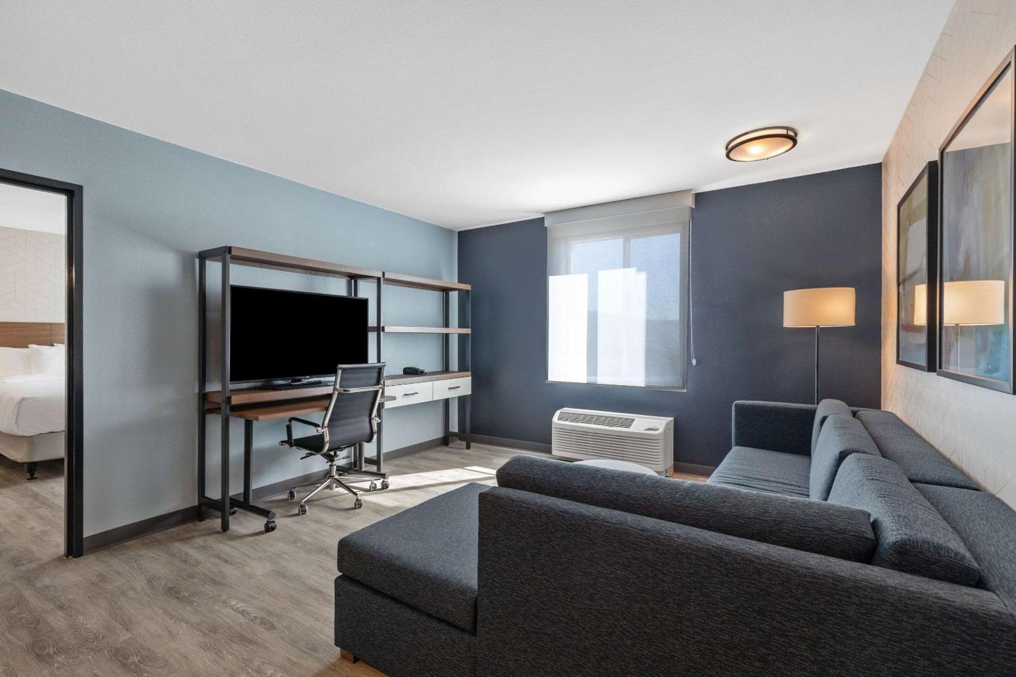 Everhome Suites Corona Exteriér fotografie